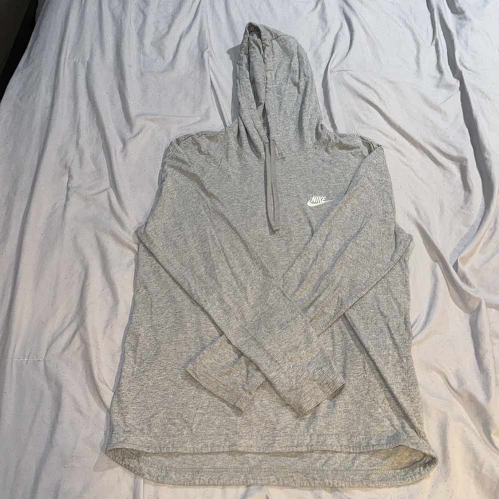 GREY NIKE PULLOVER